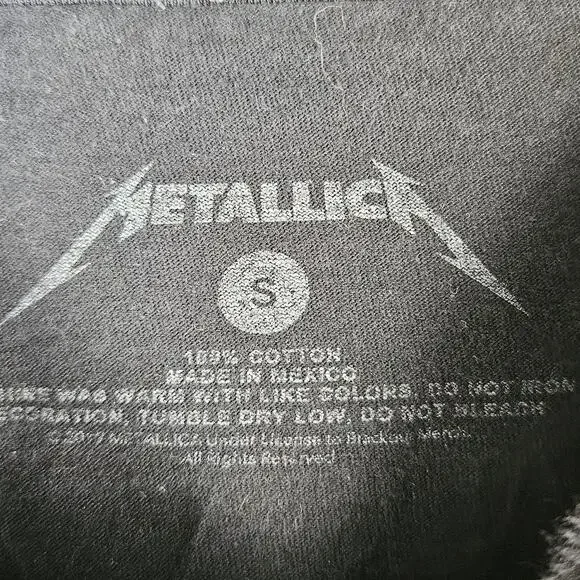 Vintage Style Metallica Band T-Shirt Womens Size Small Black Skull Graphic Metal - Picture 7 of 7